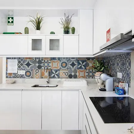 Acacia Apartment
